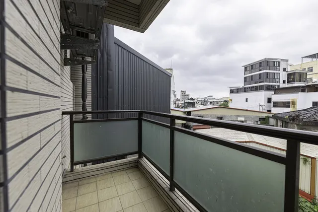 happiness yes inn幸福YES宜蘭羅東夜市民宿-宜蘭羅東夜市民宿住宿 親子/溜滑梯/合法/團體 雙人房/三人房/四人房/六人房 旅遊渡假首選 羅東火車站附近 熱門訂房推薦 PTT Dcard