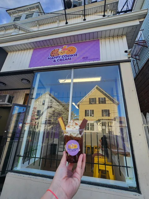 Happy Cookie and cream