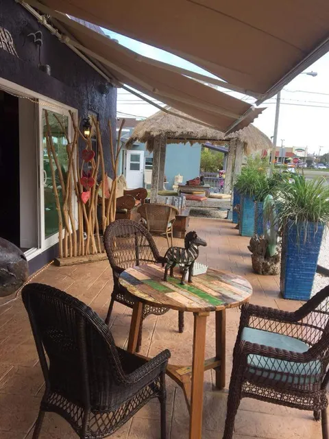 BALIBAR Wines & Grinds