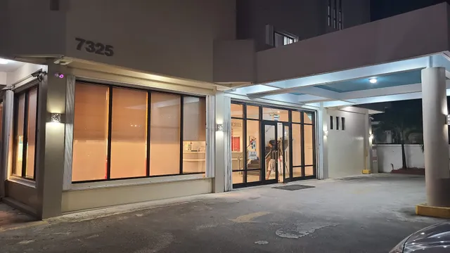 Shirley's Coffee Shop Garapan