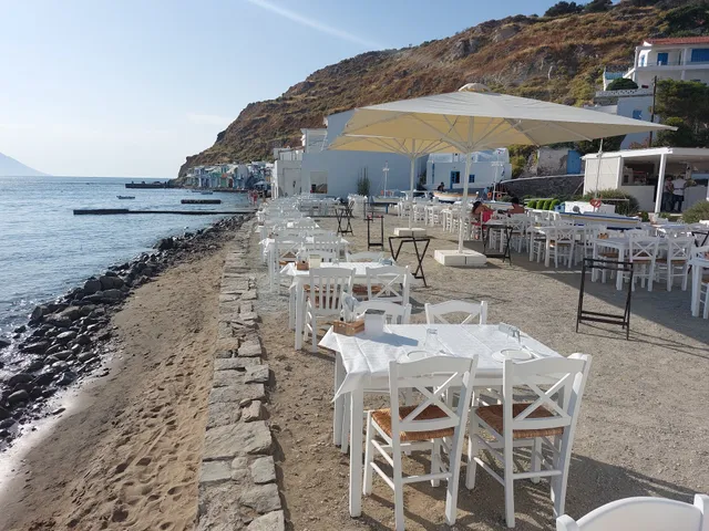 Astakas Cafe Restaurant