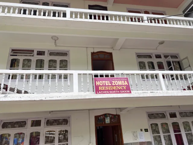 Zomsa Residency