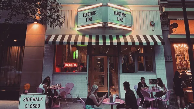 ELECTRiC LiME TAQUERiA