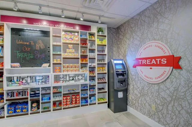 Hampton Inn & Suites Boston/Stoughton