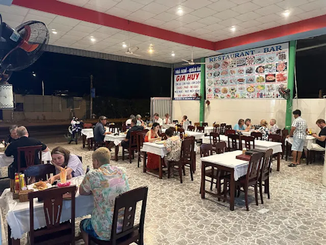 Gia Huy Restaurant & Store