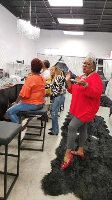 Shelby Marie Luxury Fragrance Bar {Fragrance Making Experiences}