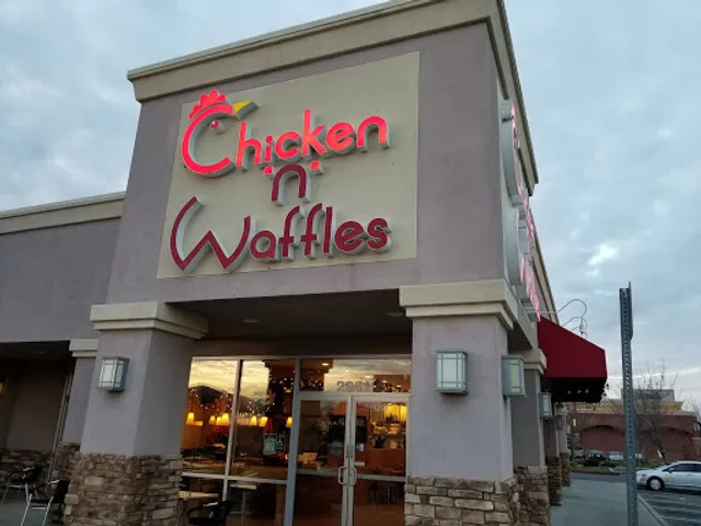 Chicken-n-Waffles