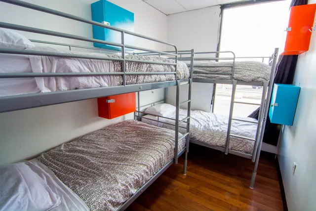 Wicked Hostels - Calgary