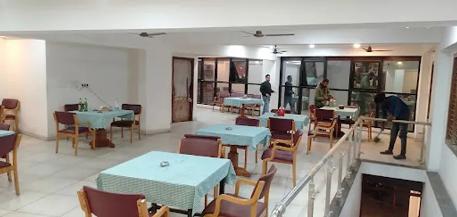 New Shilpashri Restaurant