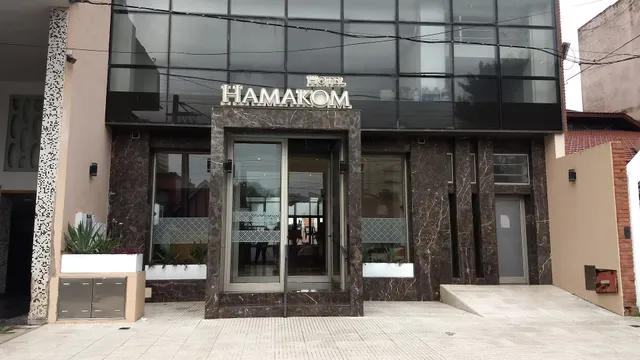 Hamakom Hotel