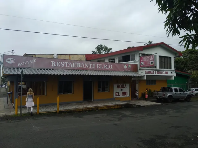 Restaurante y Soda El Río