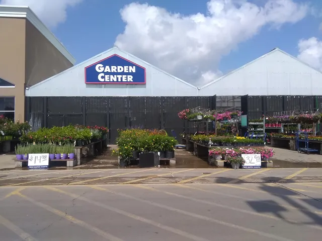 Lowe's Garden Center