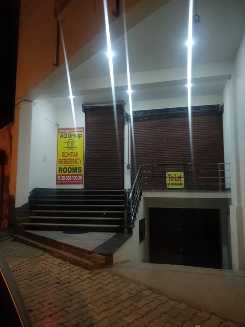 OYO 28246 Rohtak Residency