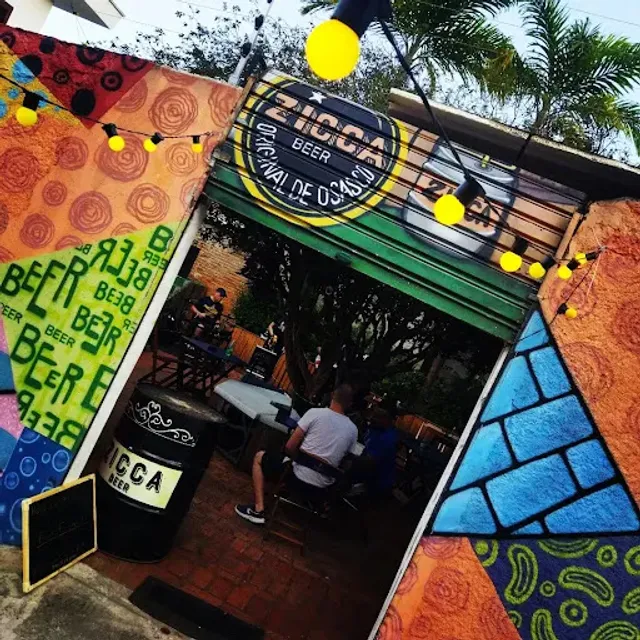 Bar 4 Kings Beer Garden