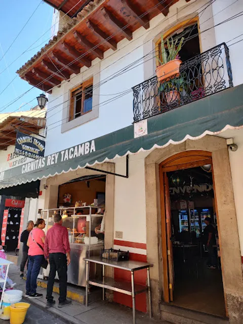 Carnitas Rey Tacamba