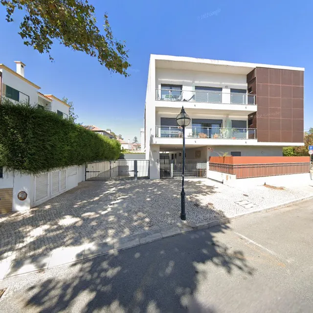 Modern flat by the beach