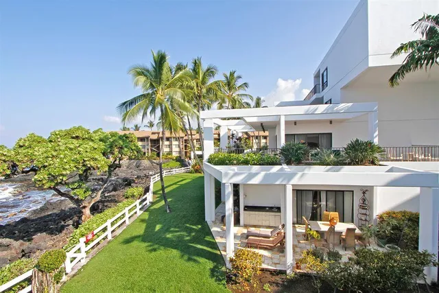 Royal Sea Cliff Kona by Outrigger