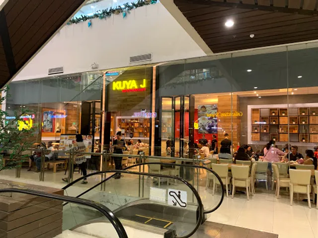 Kuya J - Island Central Mactan