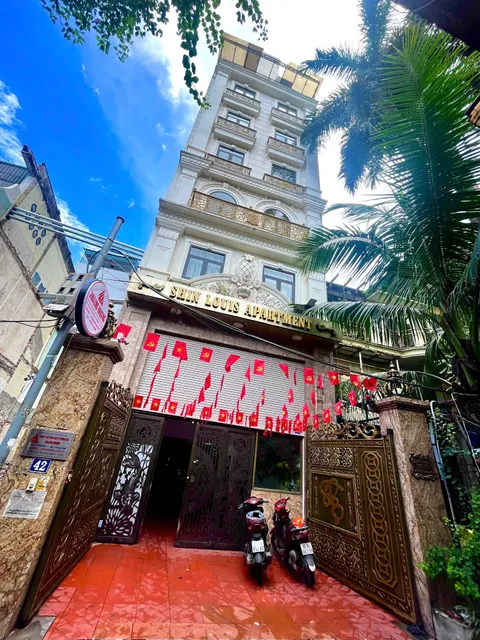 SHIN LOUIS APARTMENT