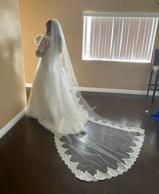 Lucy's Boutique & Bridal