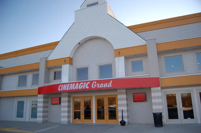 MHC Premier Clark’s Pond 8