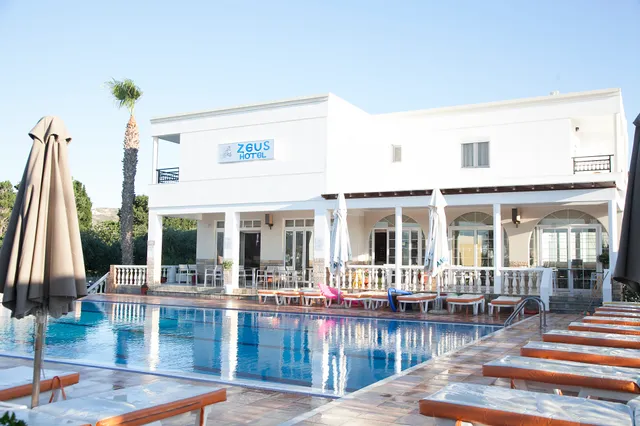 Zeus Hotel