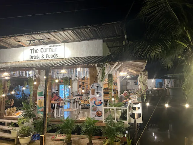 The Corner Drinks & Food Koh Kood