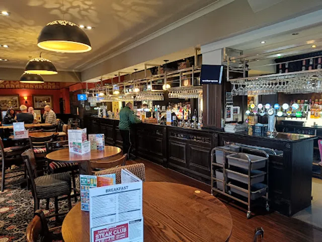 The Red Lion - JD Wetherspoon