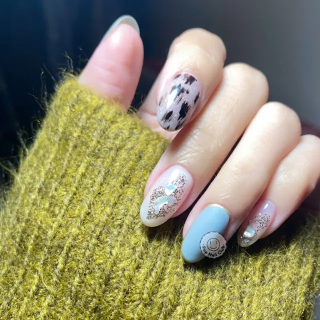 POP Nail Club