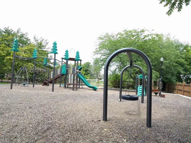 Oaklandon Play Park