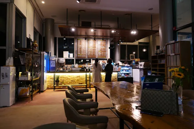 더클라우드 카페&레스토랑