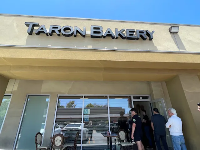 Taron Bakery