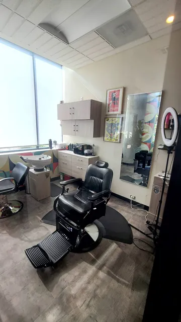 Sola Salon Studios
