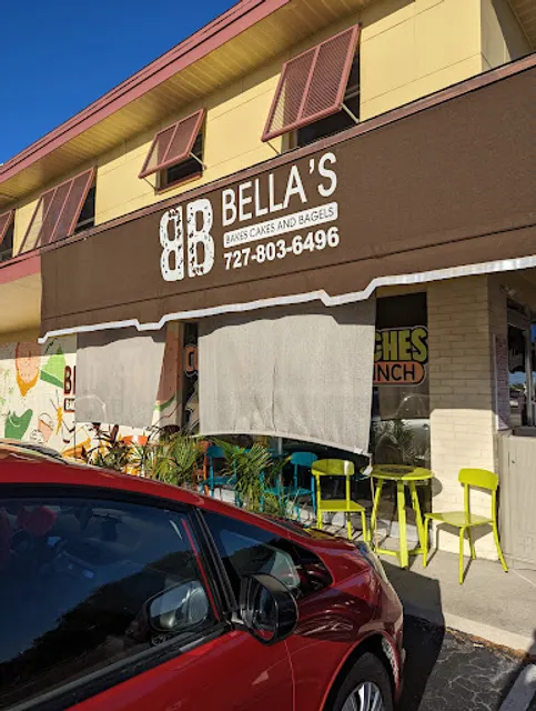 Bella’s Bagels and Cafe!!!
