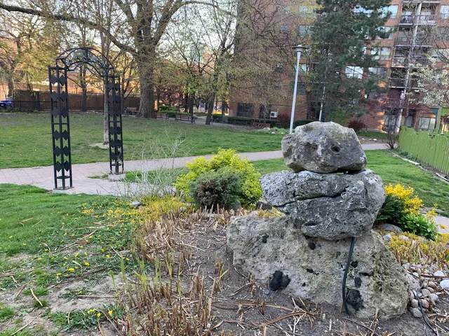 Winchester Square Park