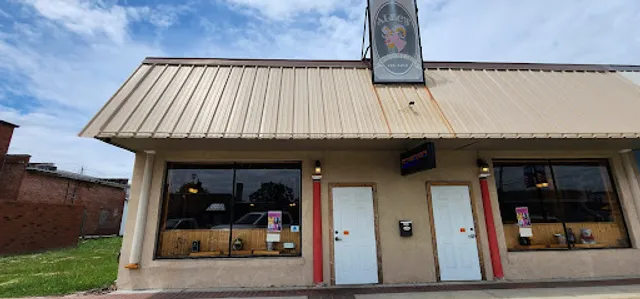 Alec's Sport Bar & Grill