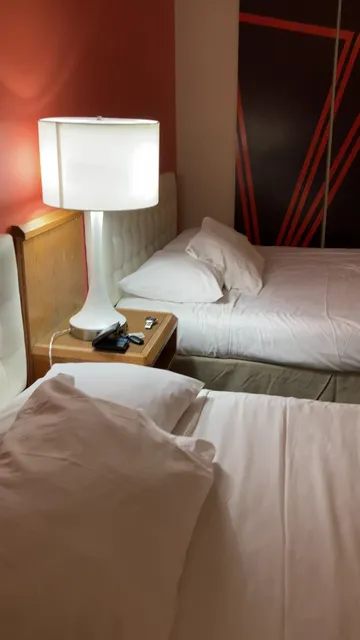 Howard Johnson by Wyndham Niagara Falls