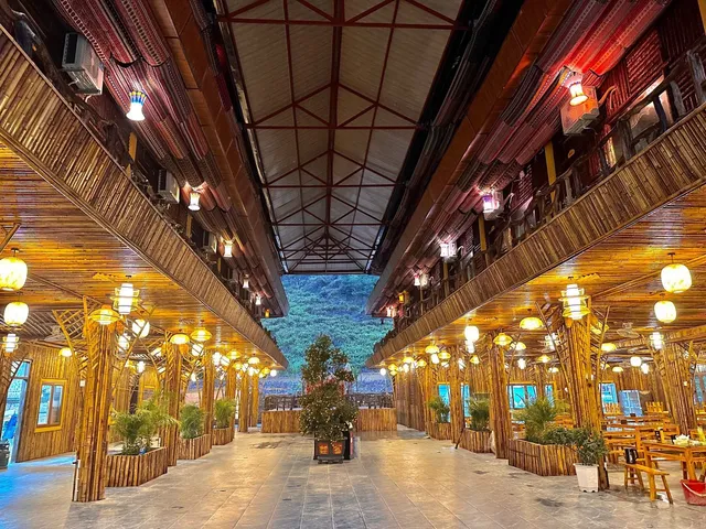 Khách sạn Tu Sản Mèo Vạc