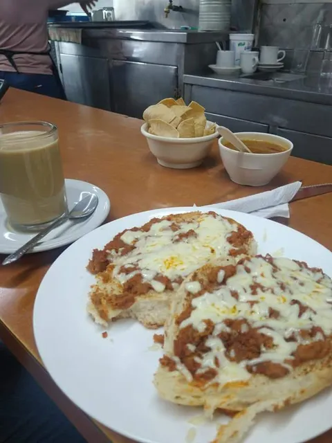 Cafetería y Refresquería el Panalito