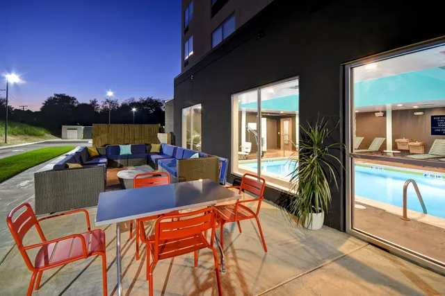 Tru by Hilton Wytheville