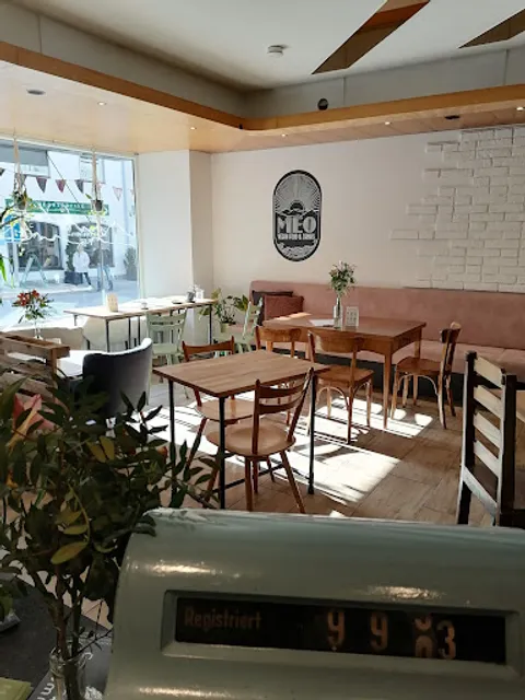 MEO'S Café Bistro Kaffee Restaurant