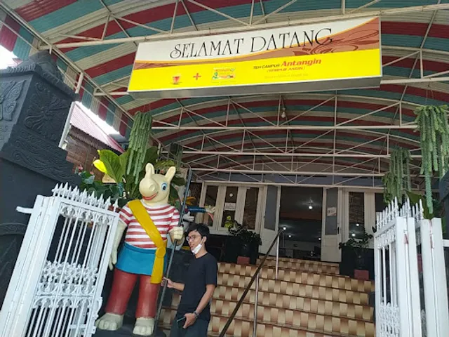 Rumah Makan Bangun Trisno