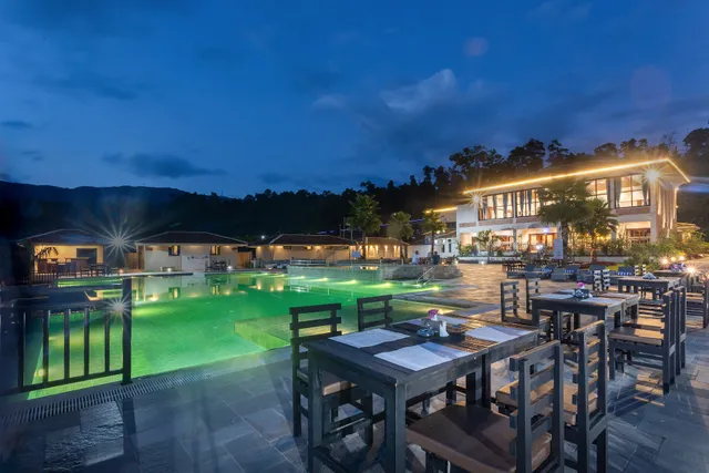 Regenta Resort & Spa by Riverside, Chitwan Nepal