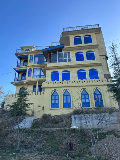 Naldehra House