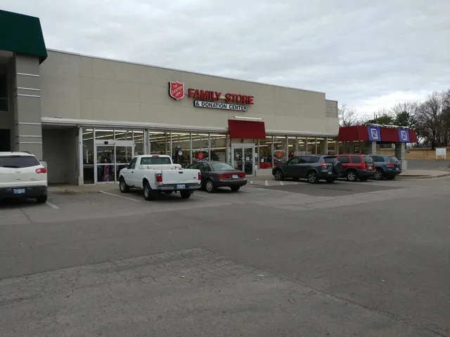 Holliday Square Shopping Center