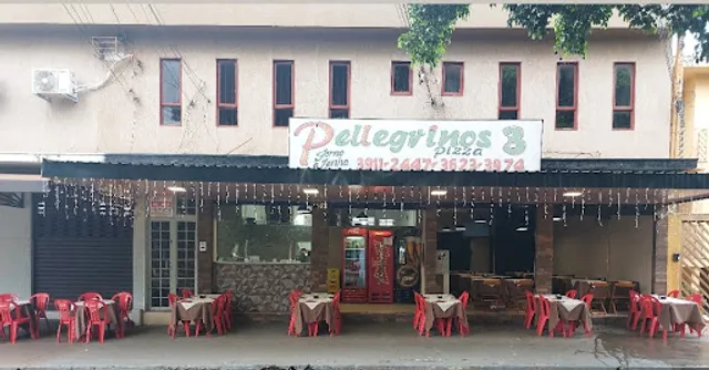 Pellegrinos Pizza 3