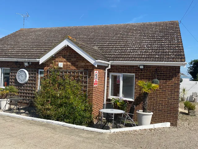 Hogwarts Bed & Breakfast (B&B)