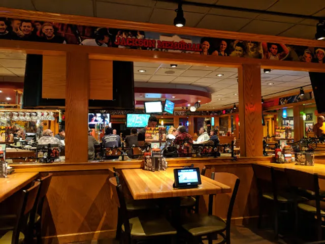 Applebee's Grill + Bar