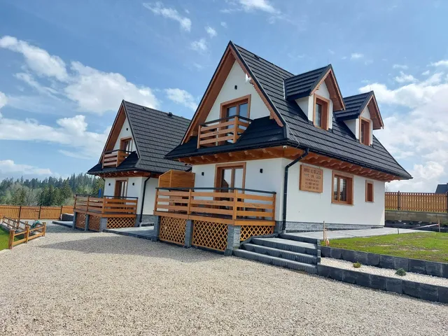 DOMKI NA WIERCHU Krystyna i Andrzej Łukaszczyk, Białka Tatrzańska