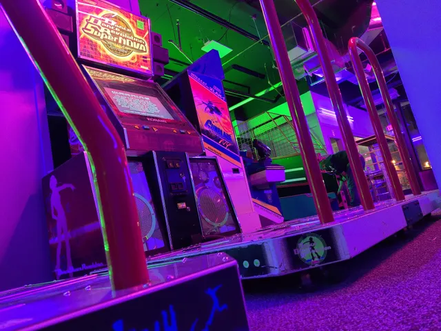 Crazy Quarters Arcade